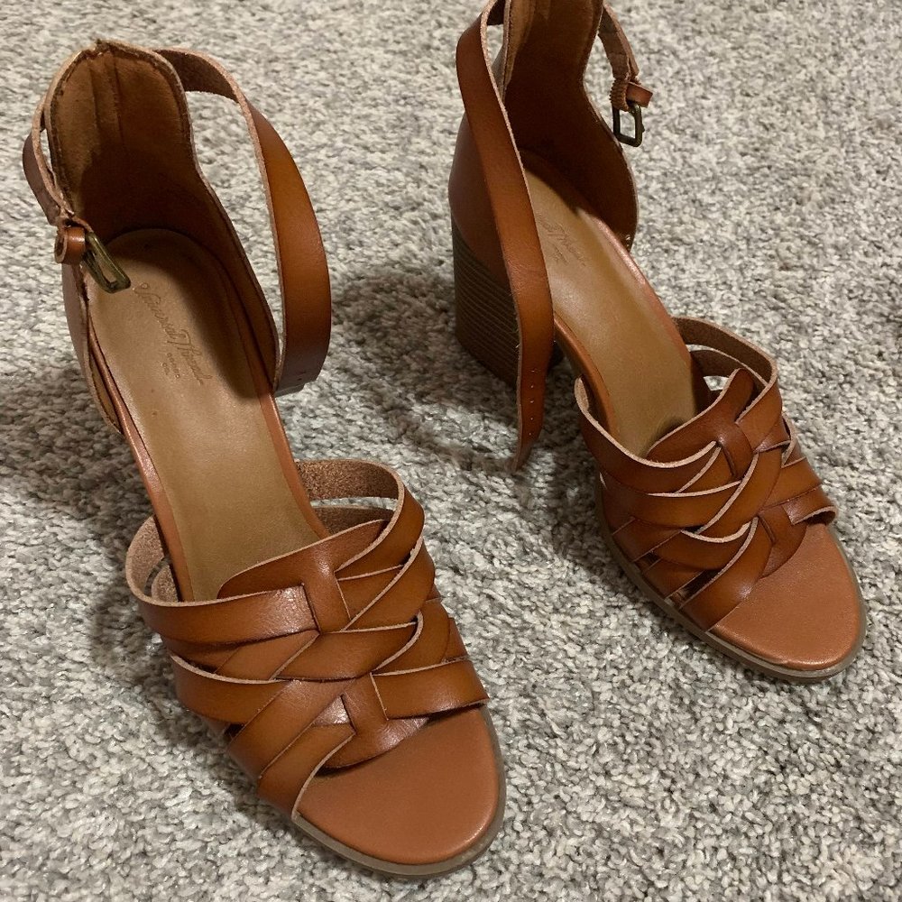 EUC Brown Leather Open Toed Heels